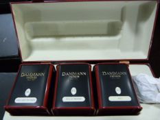 *Dammann Luxury Tea Set with 3 Grades of Tea & Infuser in Circular Black & White Checked Gift Box