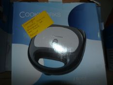 *Cookworks 2 Slice Sandwich Toaster