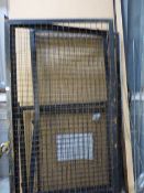 *Wire Mesh Gas Storage Cage