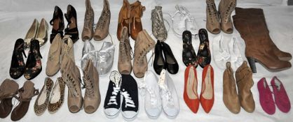 31 x Assorted Pairs Of Ladies Shoes - Various Styles & Sizes – Box2039 - Ref: 0000 - Recent Chain