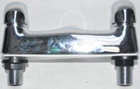 1 x Chrome Bath Filler – Used Commercial Samples - Boxed in Good Condition – Model : T03 -
