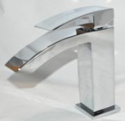 1 x Basin Mono – Used Commercial Samples – Boxed in Good Condition – Complete with Sprung Waste –