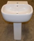 1 x Vogue Bathrooms ZOLA Single Tap Hole Sink Basin With Pedestal - 550mm Width - Product Code