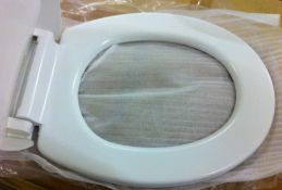 10 x Deluxe Soft Close White Toilet Seats - Brand New Boxed Stock - CL034 - Ideal For Resale - Vogue