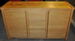 1 x Modern 2 Door Walnut Sideboard by Bentley Burr – Houses 4 Drawers & Shelving – High Quality – Ex