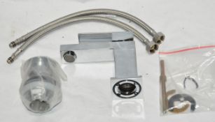 1 x Cloakroom Mono – Used Commercial Samples – Boxed in Good Condition – Complete with Fittings &