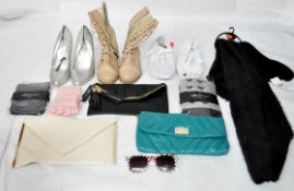 *MUST SEE* Approx 200 x Items Of Assorted Women's / Girls Clothing & Accessories – Box2206 – A
