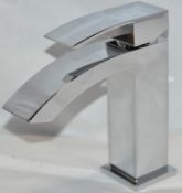 1 x Basin Mono – Used Commercial Samples – Boxed in Good Condition – Complete with Sprung Waste –