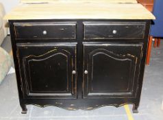 1 x 4ft Shabby Chic Sideboard  – 2 Drawer / 2 Door – 4ft Wide –  Ref CH010 – Fantastic Vintage-style