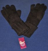 13 x Items Of Knitwear - NEW With Tags - Includes 4 x knitted gloves, 9 x knitted scarves – Assorted
