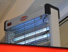 1 x Buffalo EasyZap Fly and Insect Killer - 240v Plug - CL078 - Location: Poulton Le Fylde,