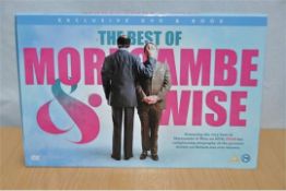 1 x The Best Of Morecambe & Wise DVD & Biography Box Set – New & Sealed – Ref : LON21 – CL105 -