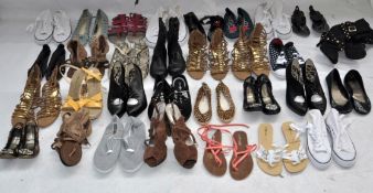 31 x Assorted Pairs Of Ladies Shoes - Various Sizes – Box1030 - Ref: 0000 - Recent Chain Store