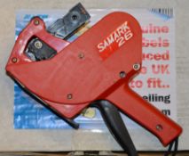 1 x Sato Samark 26 Hand Held Labeller - Includes 45,000 Peelable Price Labels - Ideal For Convenient