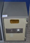 1 x Chubb Milner Range Fire Safe - Protect Important Documents, Valuables and Cash From Smoke and