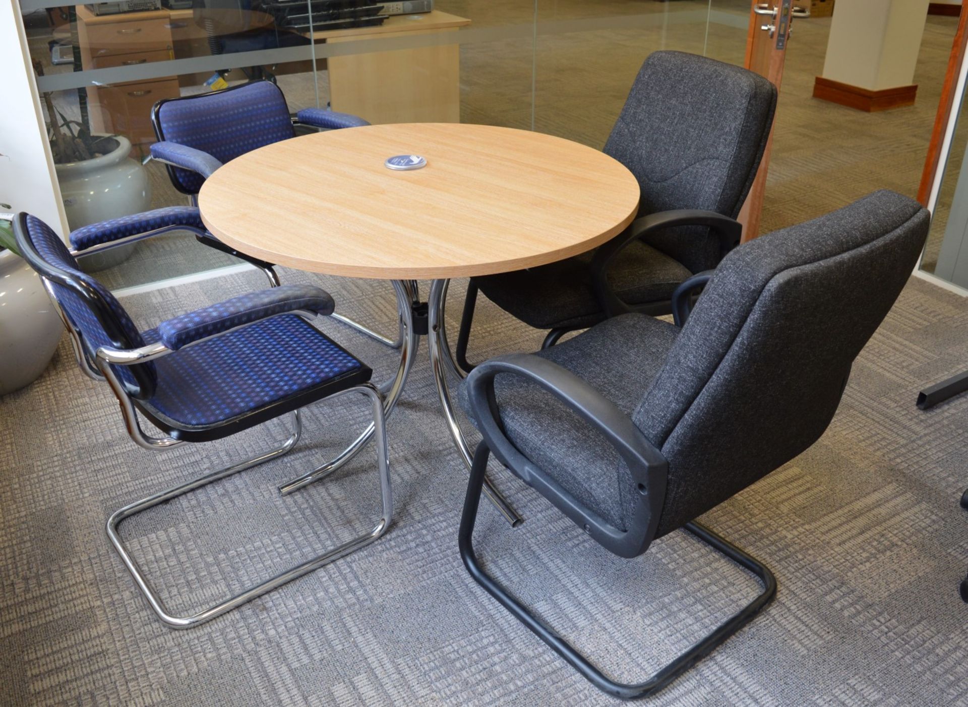 1 x Round Office Meeting Table With Four Chairs - Beech Table Surface With Chrome Base - Four