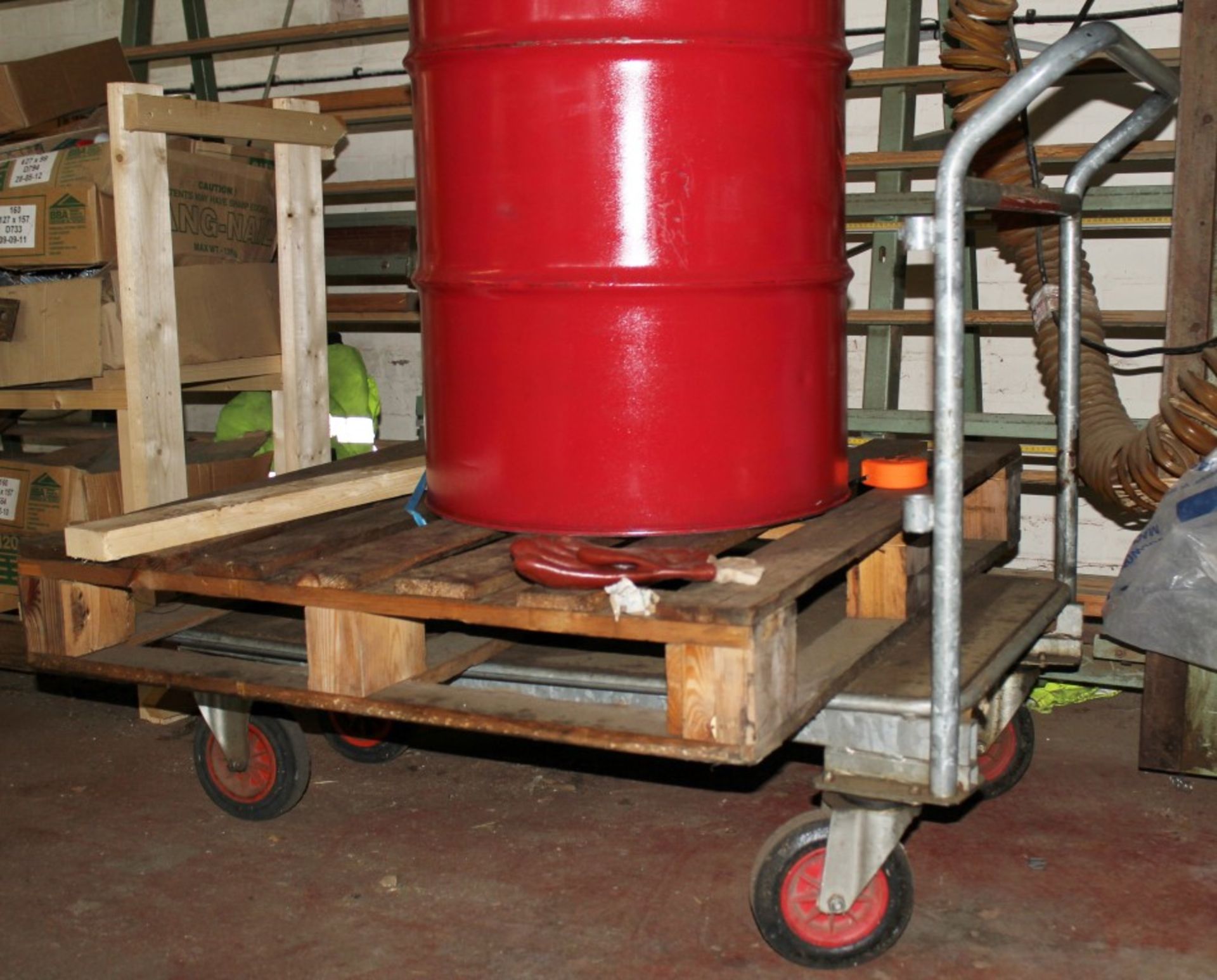 1 x Flatbed Trolley With Heavy Duty Wheels - 110 x 70 cm Bed Size - CL151 - Ref R007 - Location: