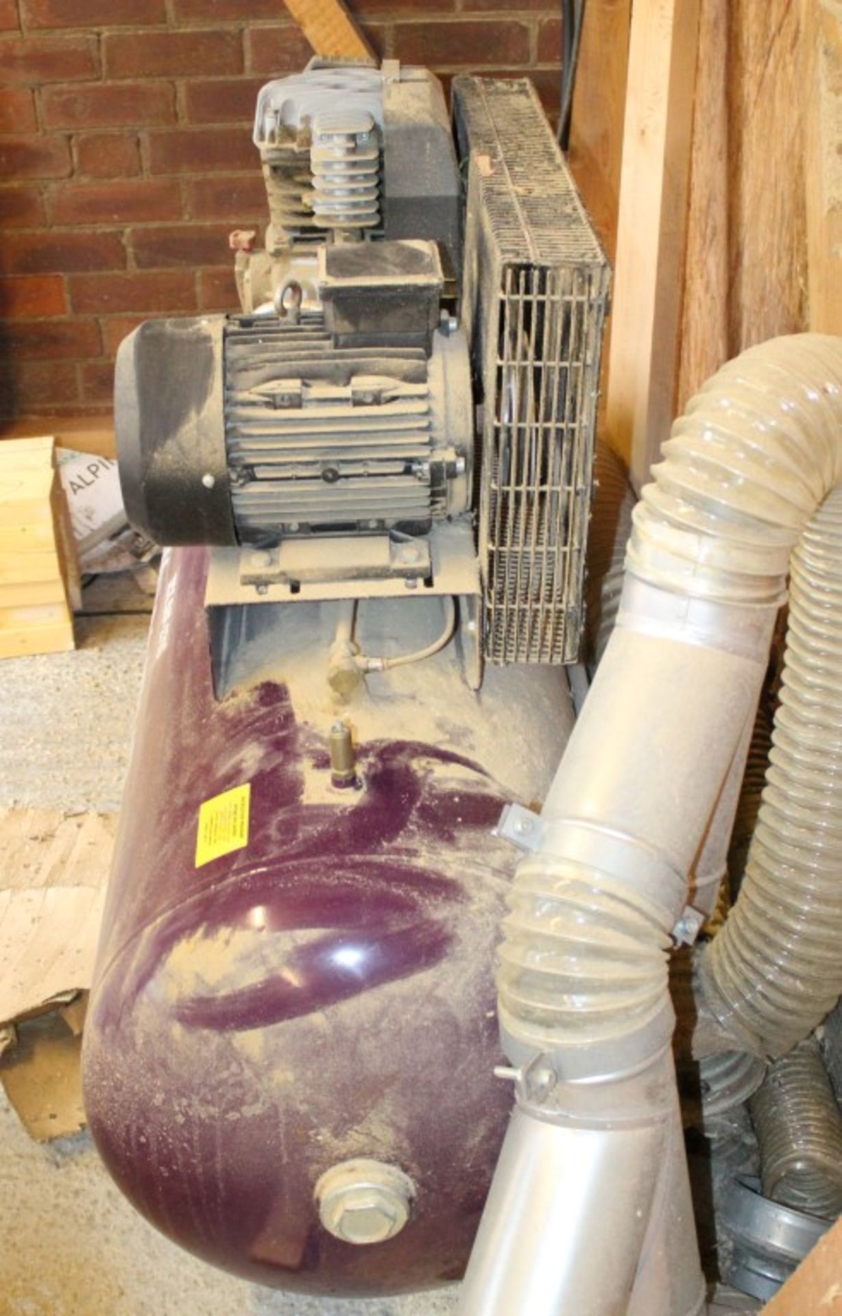 1 x Xcalibur XC5.5HP-270litre Belt Driven Air Compressor - 3 Phase - CL151 - Ref R034 - Location: - Image 4 of 5