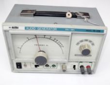 1 x Altai Audio Generator - 10Hz to 1MHz SINE or SQUARE WAVE - Model TE-22D - REF: MIT58 - Used,