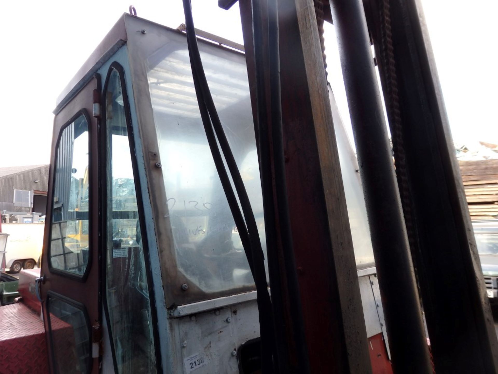 Manitou Heavy Duty Lift Rough Terrain Diesel Forklift Truck 4444hrs - Exhaust requires attention - Image 24 of 30