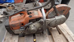 1 x Stihl Petrol Cut Off Saw Model TS400 - Untested - CL057 - Location: Welwyn, Hertfordshire, AL7