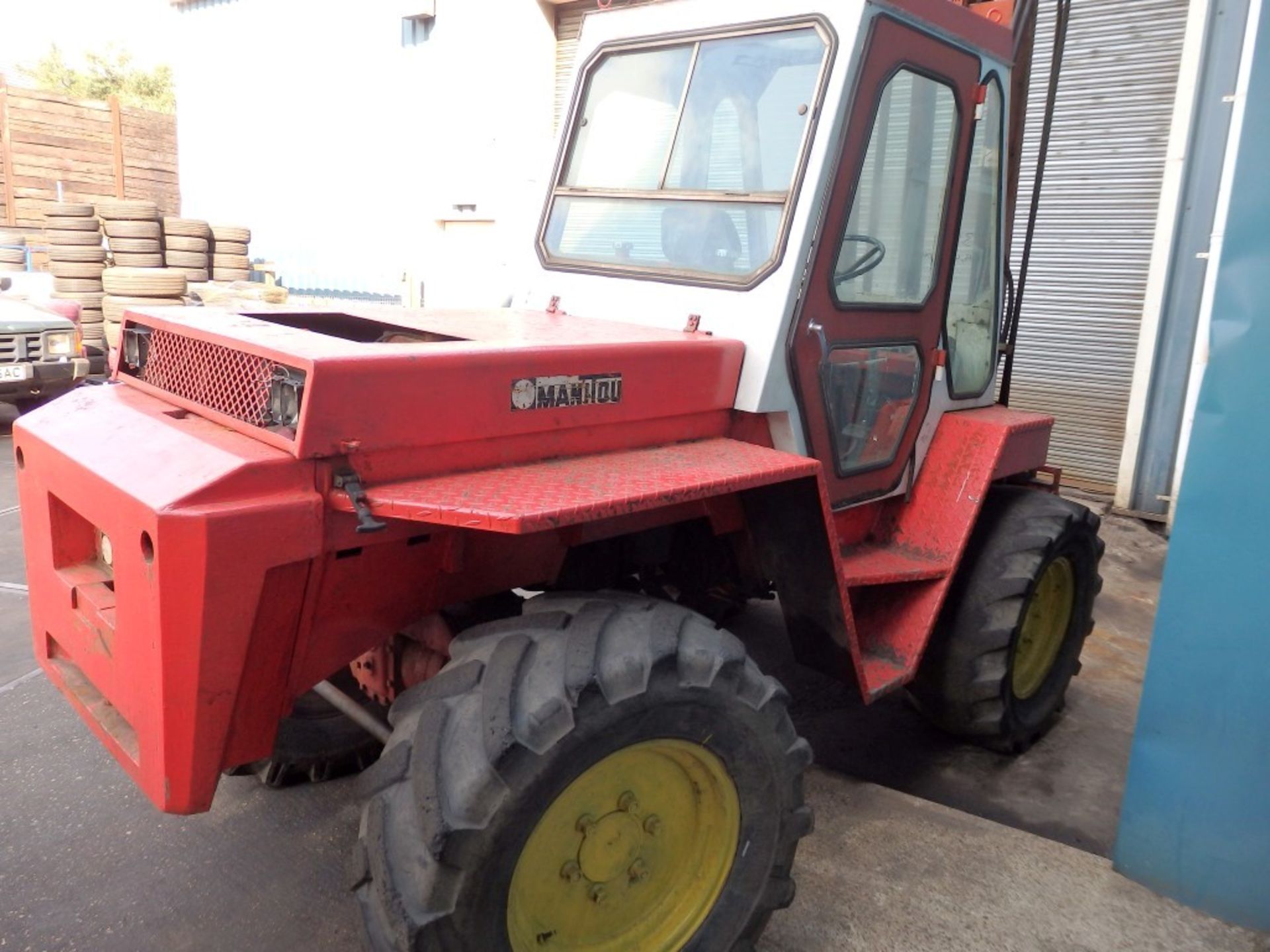 Manitou Heavy Duty Lift Rough Terrain Diesel Forklift Truck 4444hrs - Exhaust requires attention - Image 18 of 30
