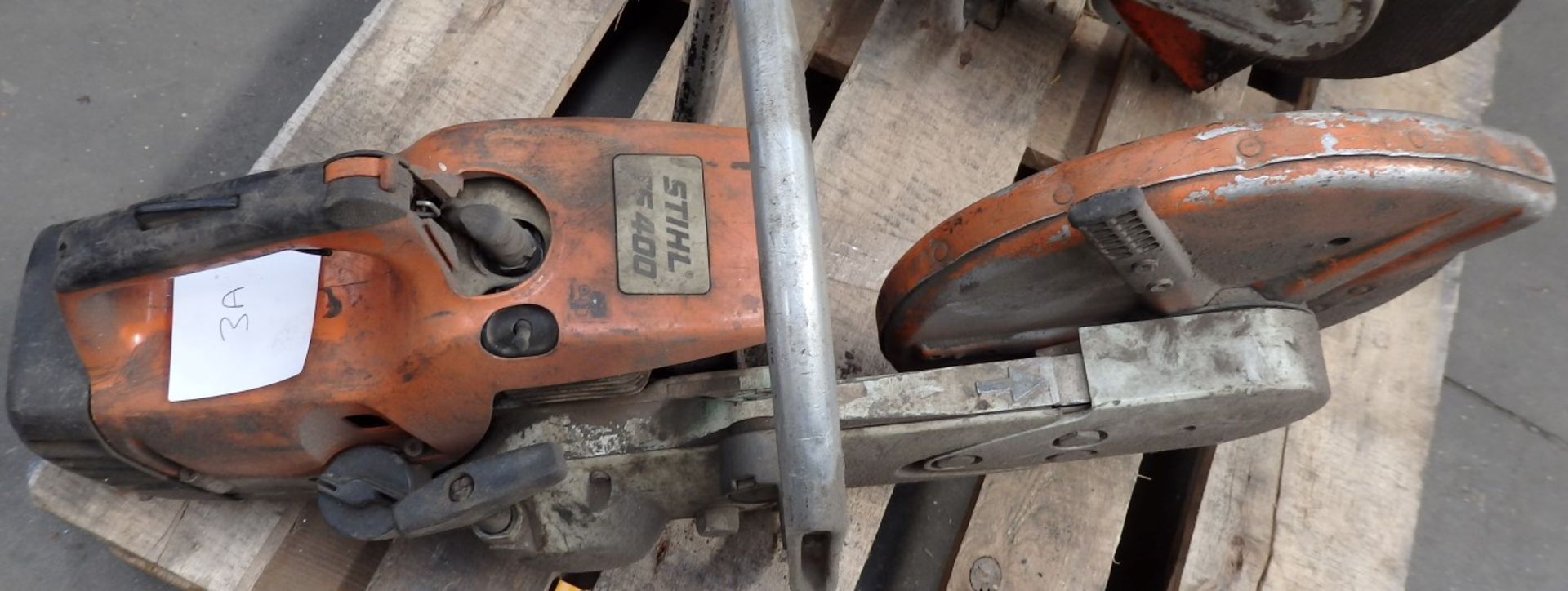 1 x Stihl Petrol Cut Off Saw Model TS400 - Untested - CL057 - Location: Welwyn, Hertfordshire, AL7 - Image 7 of 10