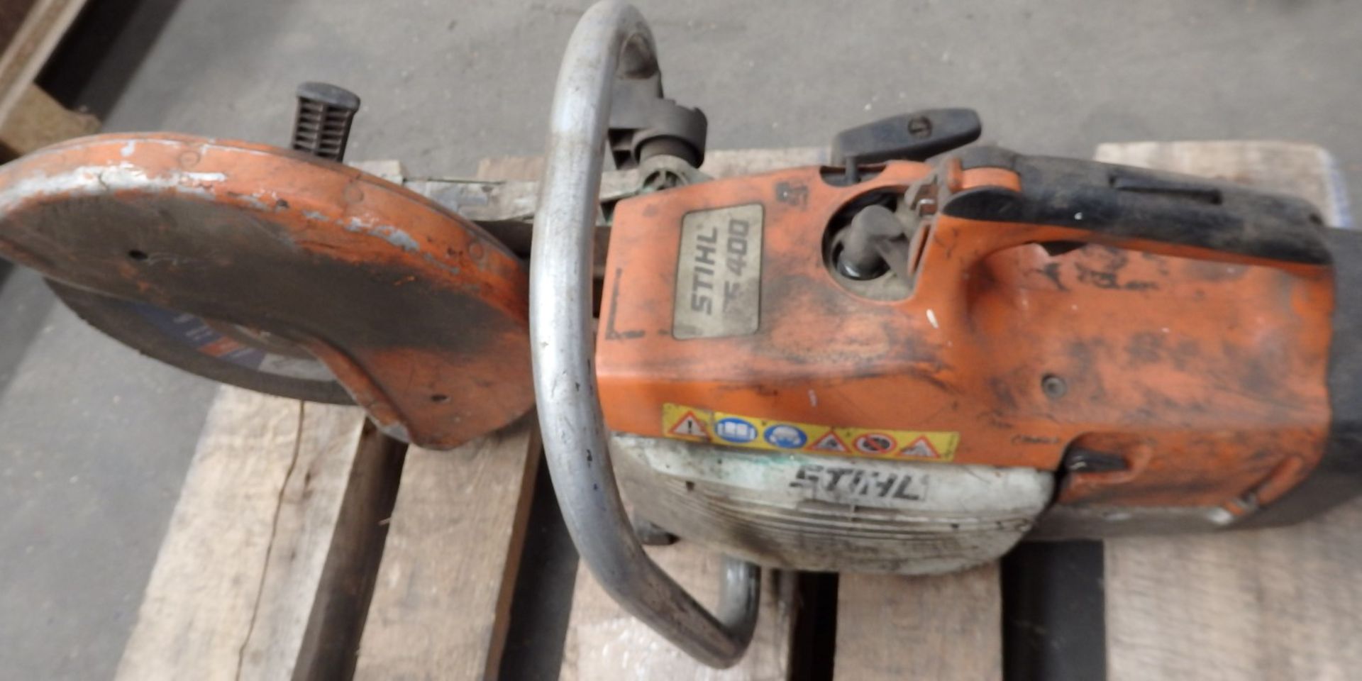 1 x Stihl Petrol Cut Off Saw Model TS400 - Untested - CL057 - Location: Welwyn, Hertfordshire, AL7 - Image 3 of 10