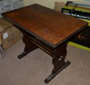 1 x Traditional Dark Oak Pub - H67 x W84 x D53 cms - Ref US BL060 - CL090 - Location: Blackpool FY1