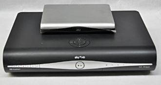1 x SKY + HD 3D Anytime Box With Router - In Preowned - Great Condition  - PRO17 - CL007 - Location:
