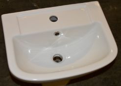 1 x Vogue Bathrooms ZERO Single Tap Hole Wall Hung SINK BASIN - 450mm Width - Brand New Boxed