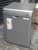 1 x Russell Hobbs RHDW1S Freestanding Silver Dishwasher - AAB Energy Rating - 5 Wash Programmes -