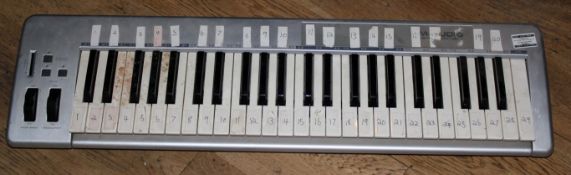 1 x M-Audio Keystation 49e USB MIDI Controller Keyboard - Untested - CL090 - Ref BL129 FBA -