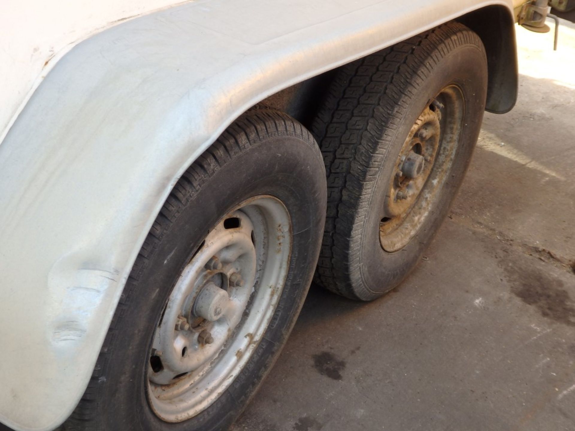 1 x Eurolag Towing Trailer With In and Out Shower Facility - Previously Used As Decontamination Wash - Image 6 of 23