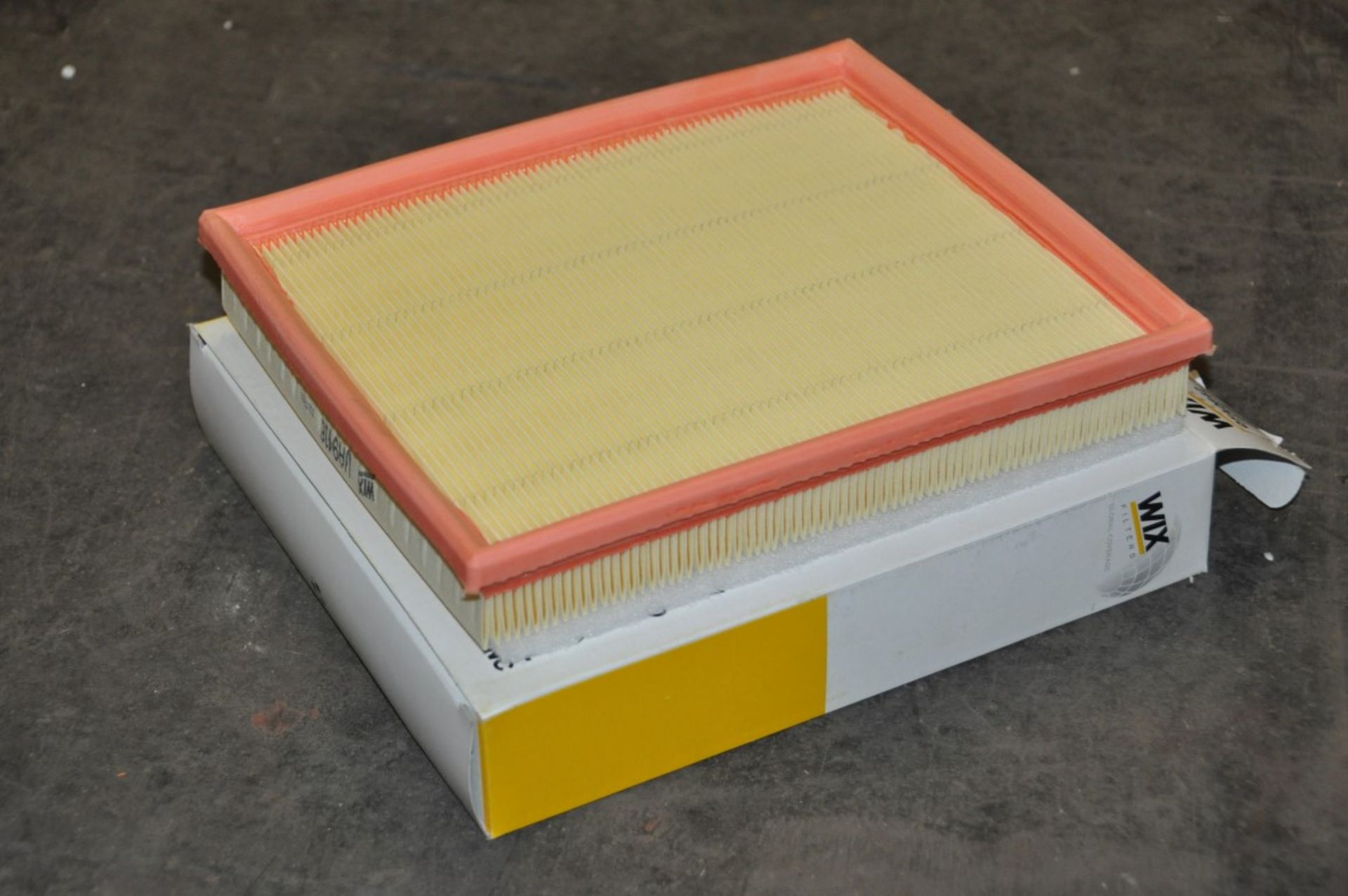 **Pallet Job Lot** 92 x Assorted Wix Air Filters – Wix006 – 5 Types supplied – CL045 - Brand New - Image 5 of 9