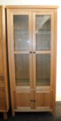 1 x Actona Solid Oak Illuminated 4-Door Display Unit - Ex Display Stock – Dimensions: W97 x D47 x