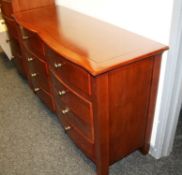 1 x Mark Webster 'Townsend' Dark Wood 8-Drawer Chest - Ex Display Stock – Dimensions: W142 x D51 x