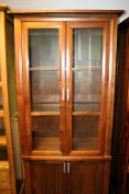 1 x Avingion Walnut Display Unit - 4-Door with Glass Shelves - Ex Display Stock – Dimensions: W89