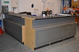 1 x Retail Counter - CL300 - Ref WH - Location: Swindon, Wiltshire, SN2