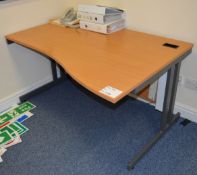 1 x Office Desk With Curved Beech Surface and Grey Coated Steel Frame - H73 x W140 x D100 cms -