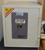 1 x Phoenix 2000 Series Datacare Safe - Provides Upto 60 Minutes Fire Protection For Computer