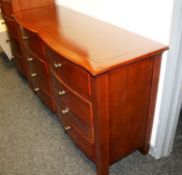 1 x Mark Webster 'Townsend' Dark Wood 8-Drawer Chest - Ex Display Stock – Dimensions: W142 x D51 x