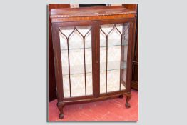An early 20th Century mahogany two door china display cabinet, 47 x 36 ins (119.5 x 91.5 cms)