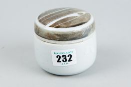 A Shelagh Casson Studio porcelain lidded trinket box, white ground body with grey brown patterned