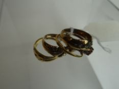 Six mixed yellow gold rings, 13gms