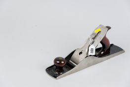 A Bailey USA no. 5.5 woodworking plane, 14.5 ins (37 cms) in length
