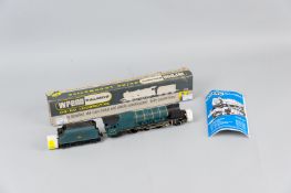 A Wrenn W2229 City of Glasgow locomotive and tender (boxed with instructions), 13 ins (33 cms)