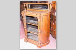 A good quality late Victorian oak side cabinet, small mirrored back top with single shelf