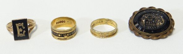 Four items of mourning jewellery comprising 18ct gold and black enamel band ring inscribed 'THOS