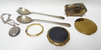 A parcel of mixed items including compacts, silver locket, yellow metal bangle etc